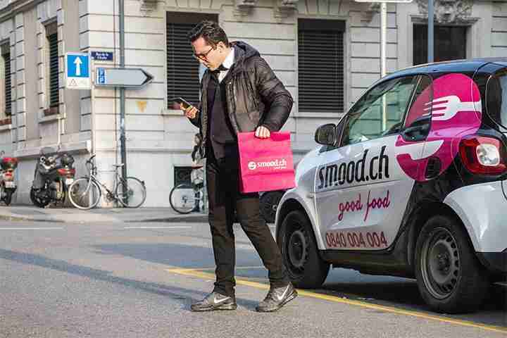 La start-up qui livre du cash à domicile