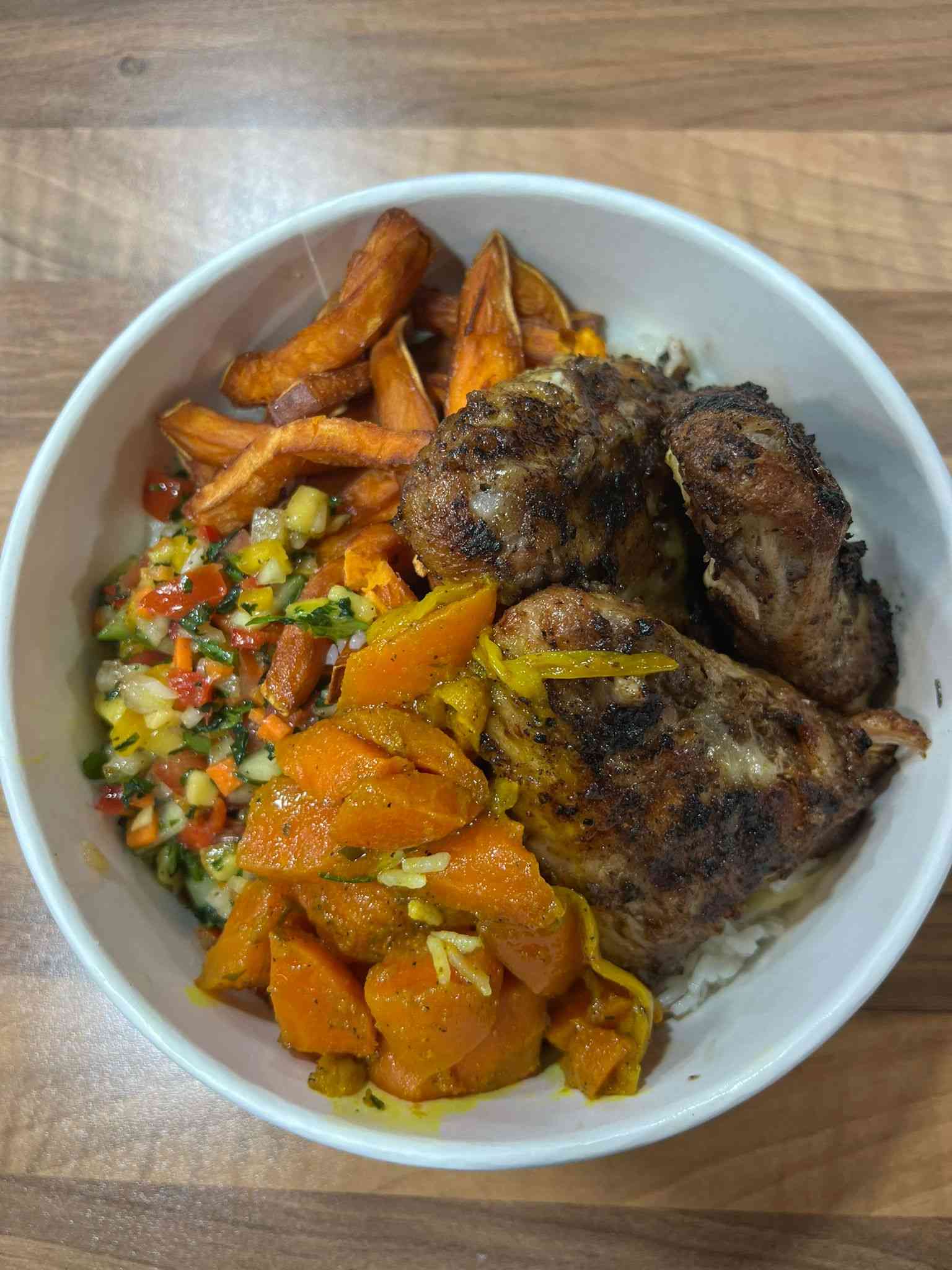 Haut de cuisse de poulet frit + Accompagnement