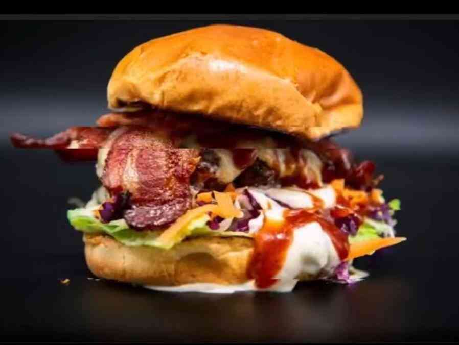 Bacon cheeseburger