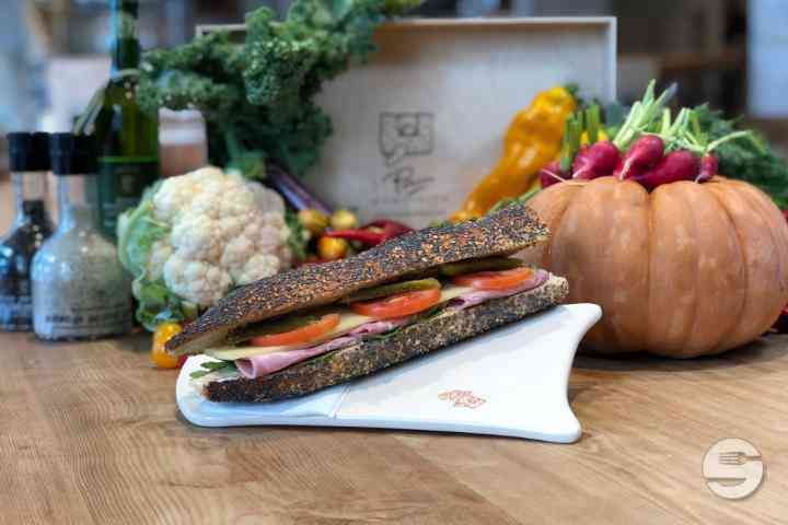 Sandwich Pain Baguette Jambon